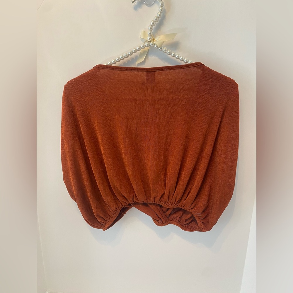 NWT Drawstring Sleeve Top - Picture 10 of 12